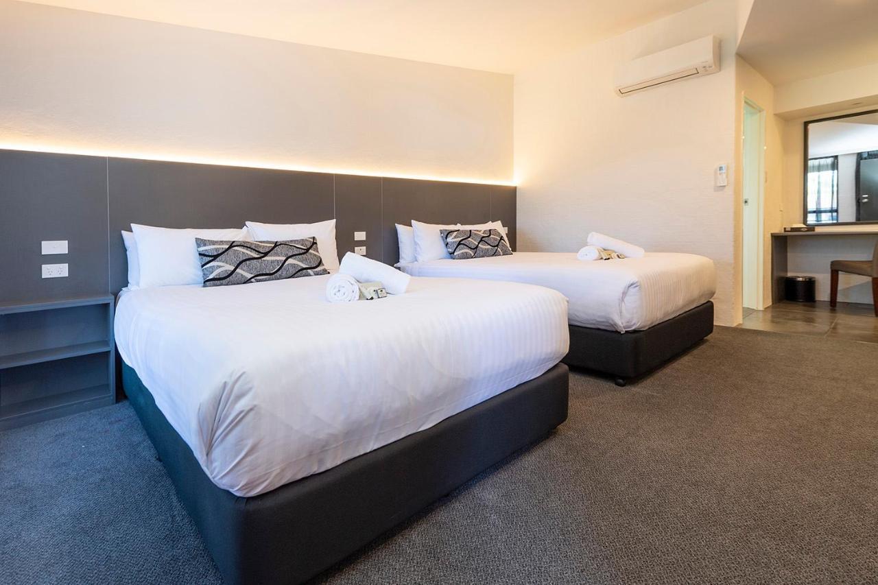 Fern Bay Motel Kültér fotó