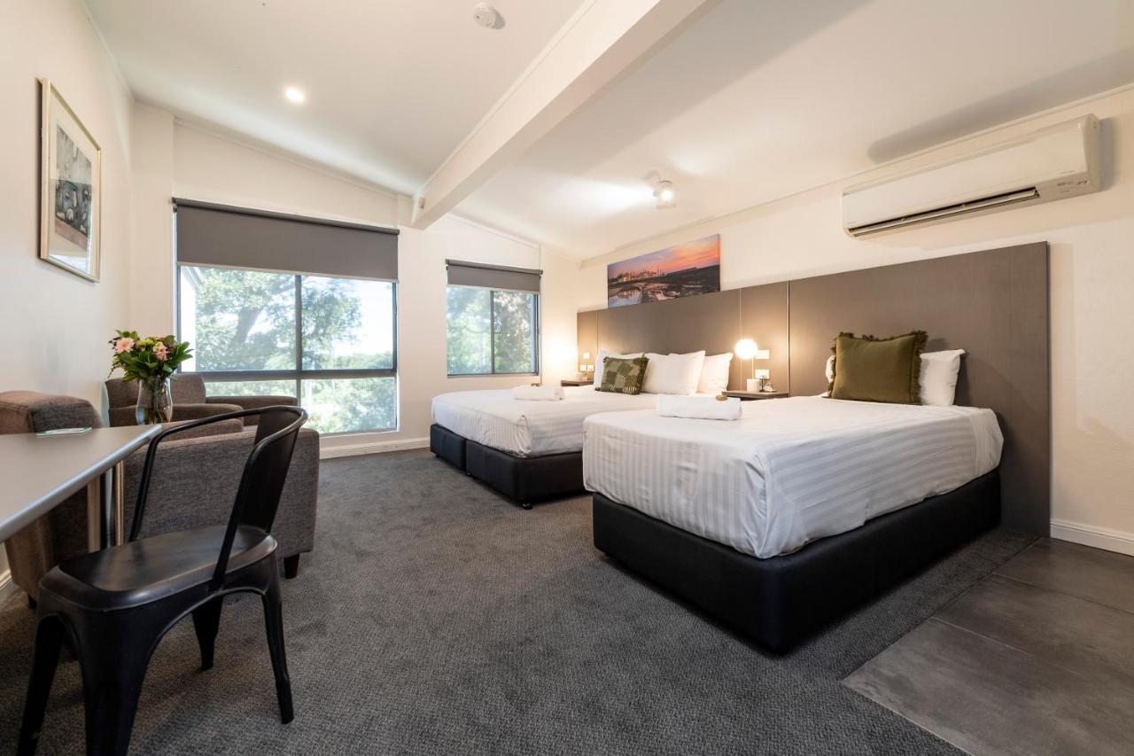 Fern Bay Motel Kültér fotó