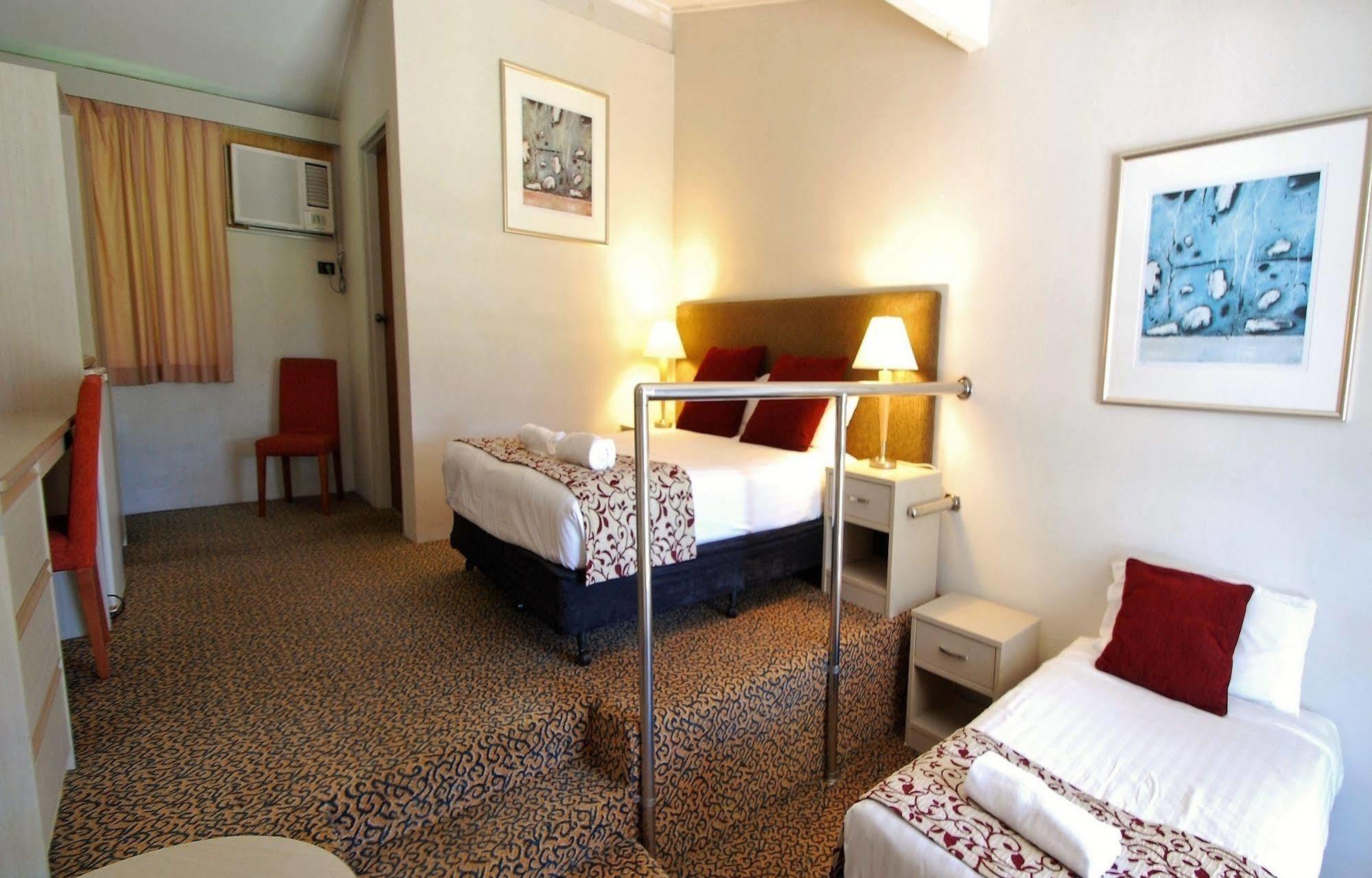Fern Bay Motel Kültér fotó