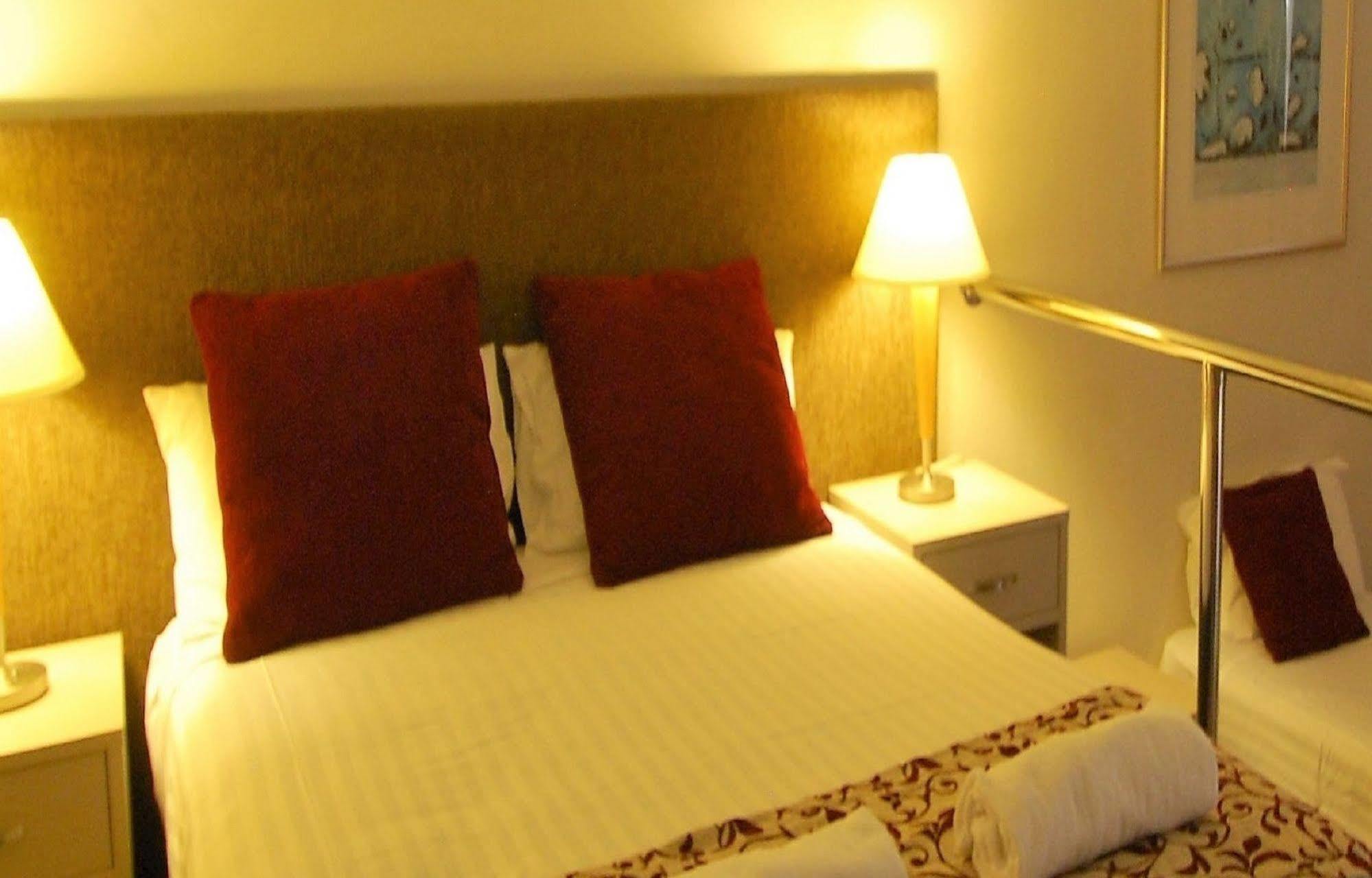 Fern Bay Motel Kültér fotó