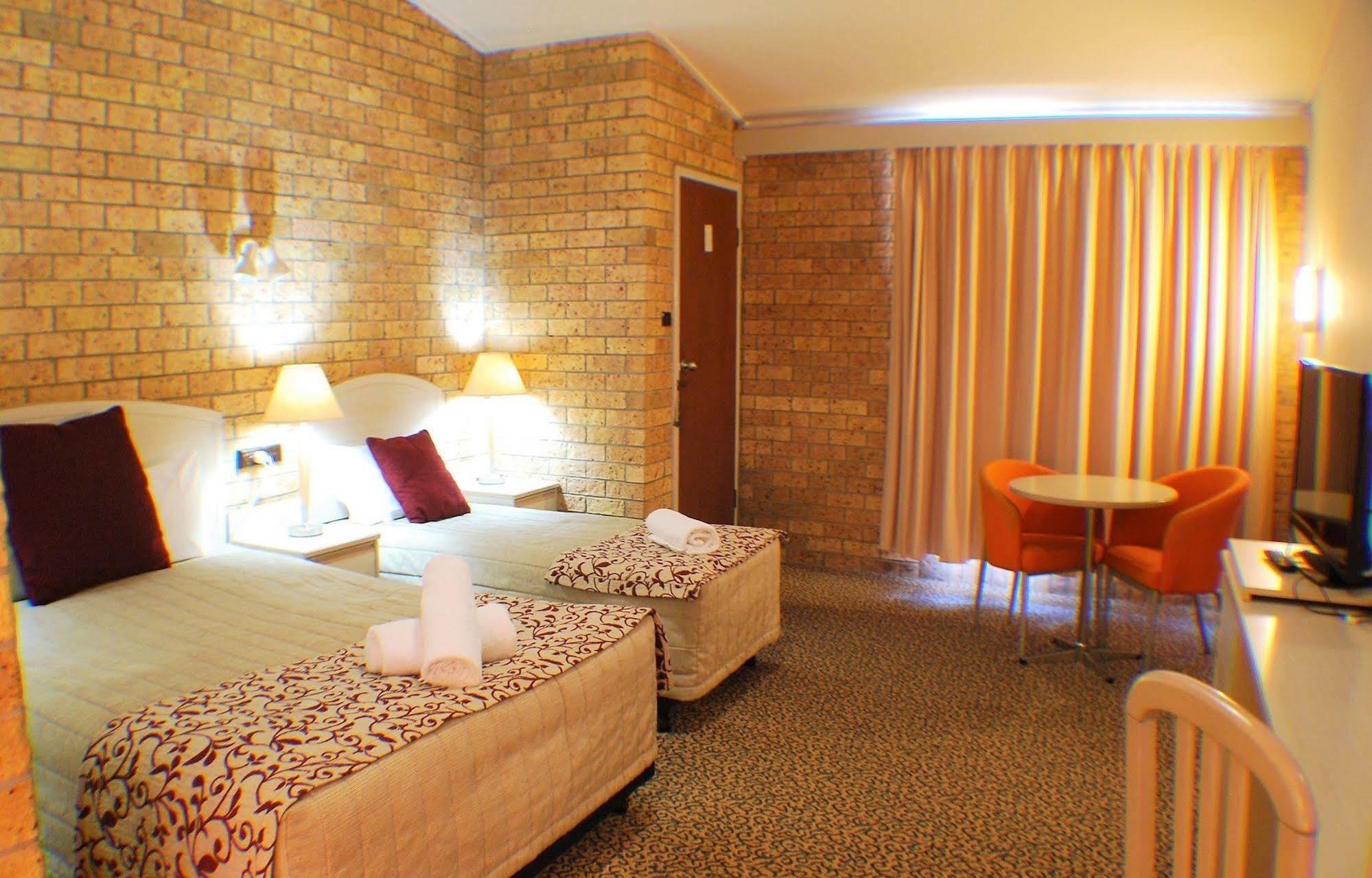 Fern Bay Motel Kültér fotó